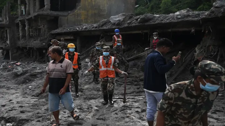 নেপালে লাশের পরিচয় শনাক্ত করাই বড় চ্যালেঞ্জ