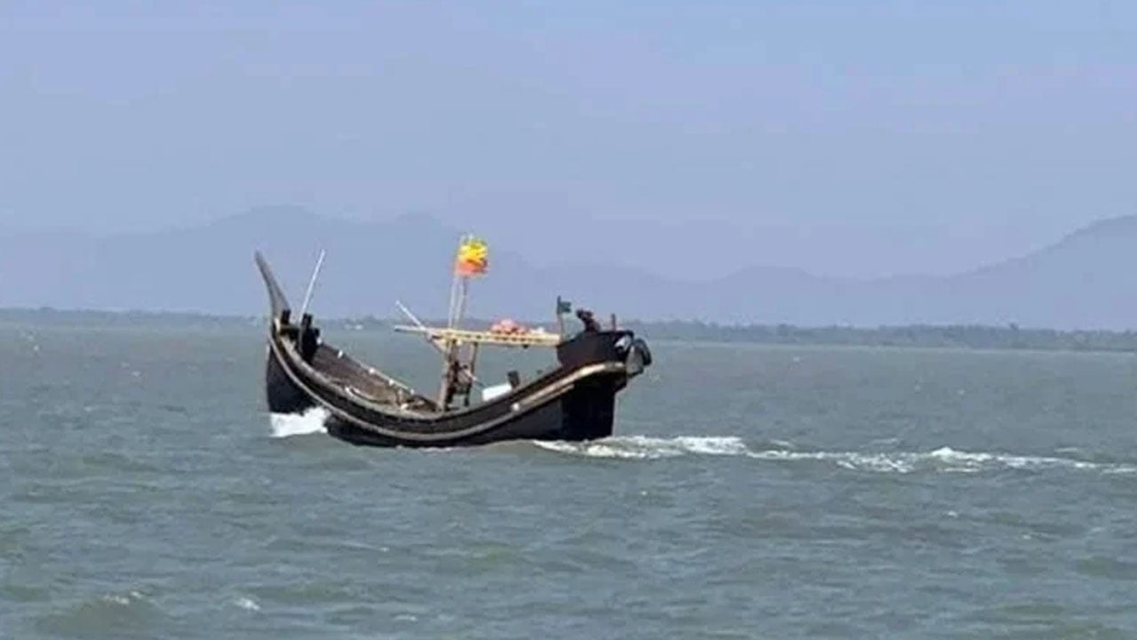 নাফ নদী থেকে ৩ বাংলাদেশিকে ধরে নিয়ে গেছে আরাকান আর্মি