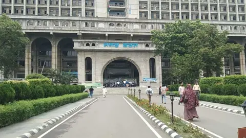 দুর্নীতির অভিযোগ তদন্তে ঢাকা দক্ষিণ সিটিতে দুদকের অভিযান
