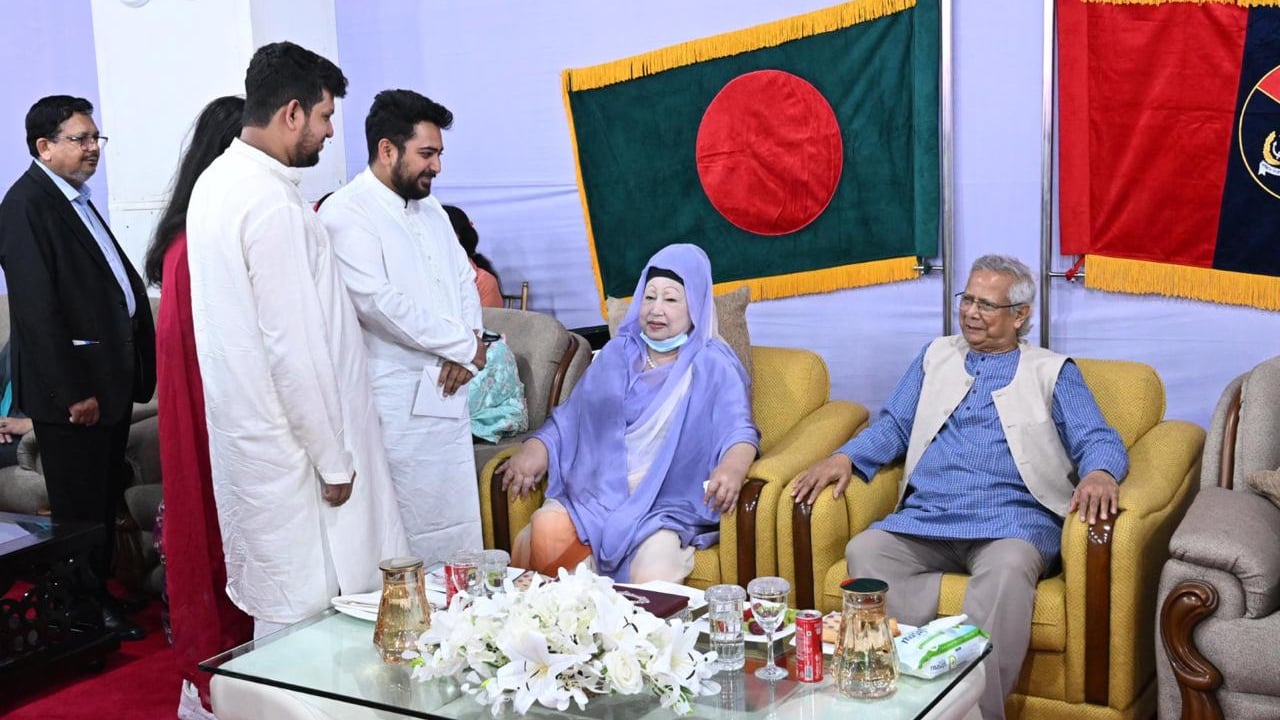 প্রধান উপদেষ্টা ও খালেদা জিয়ার সঙ্গে নাহিদের সৌজন্য সাক্ষাৎ