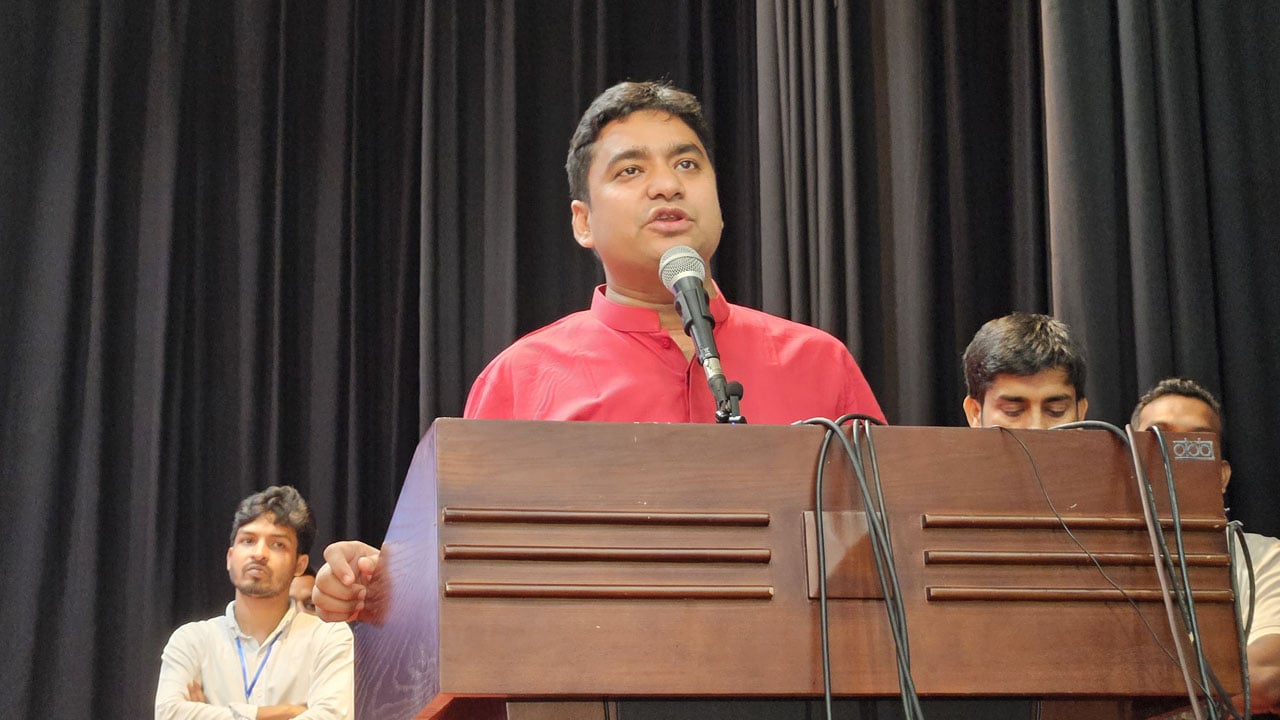 ‘ছাত্রশিবির প্রতিটি ক্যাম্পাসে নারী শিক্ষার্থীদের হেনস্থা করছে’