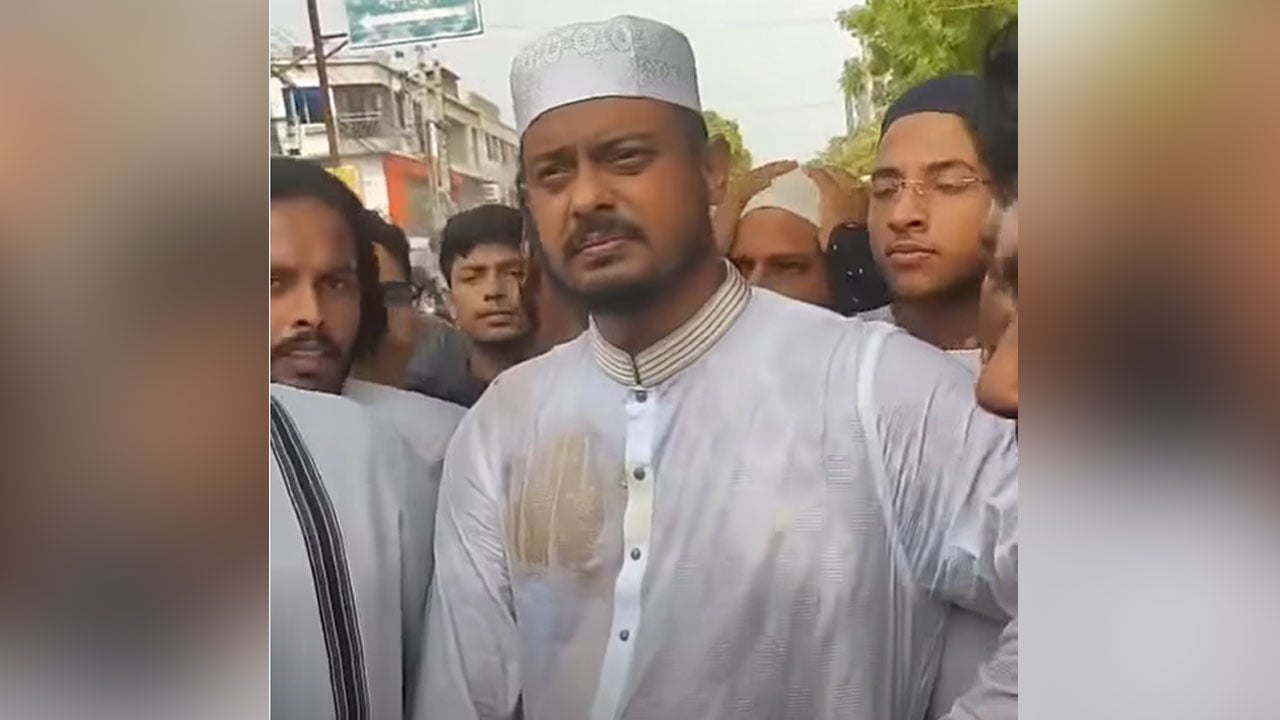 হামলার শিকার হওয়ার পর যা বললেন নাসীরুদ্দীন পাটওয়ারী