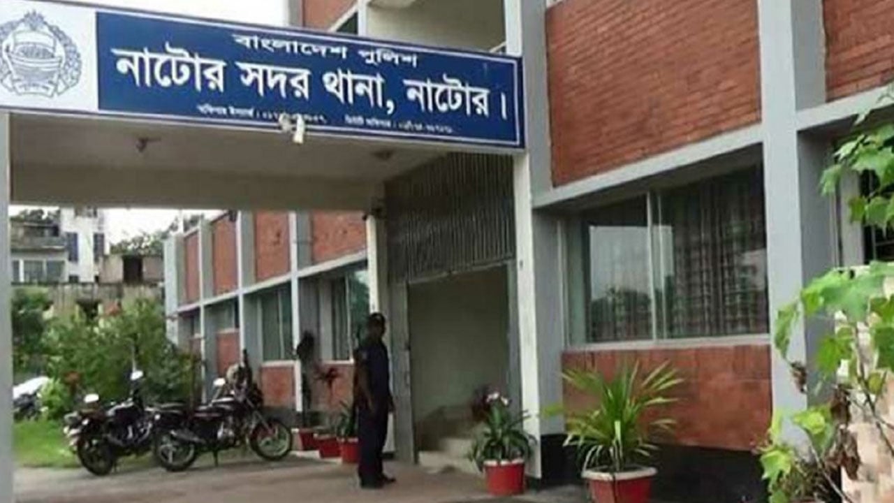 নাটোরে স্বামী-স্ত্রীর ঝুলন্ত লাশ উদ্ধার