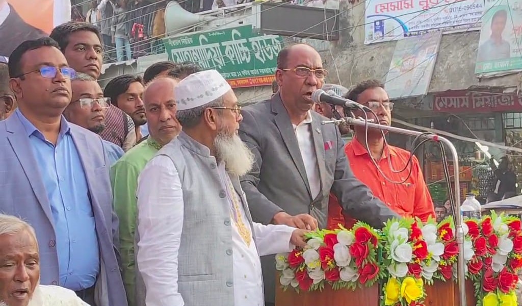 পালিয়ে গিয়ে শেখ হাসিনা নতুন ষড়যন্ত্র করছে: নাজিম উদ্দিন আলম