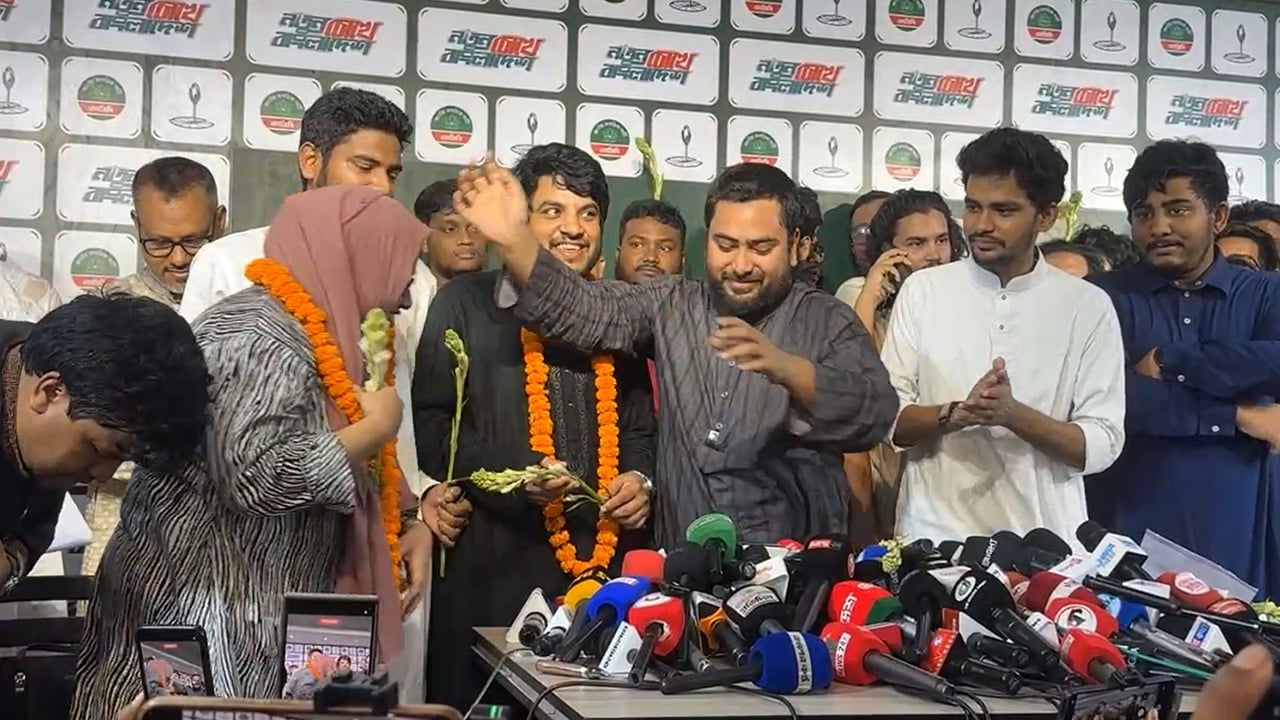 এনসিপিতে জুলাই আন্দোলনের ৩০ জনের যোগদান