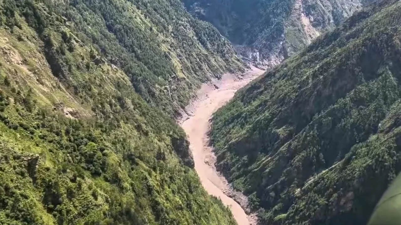 চীন সীমান্তে ব্যারিয়ার লেকে ভাঙন, নেপালে ফের বন্যার শঙ্কা
