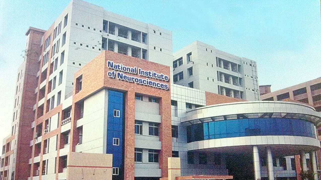 মিয়ানমার থেকে আসা গুলিতে আহত শিশুটিকে নিউরোসায়েন্সে ভর্তি