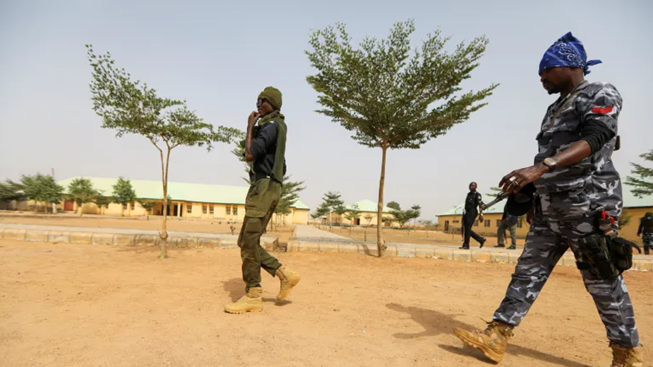 নাইজেরিয়ায় বন্দুকধারীদের হামলায় নিহত ২০