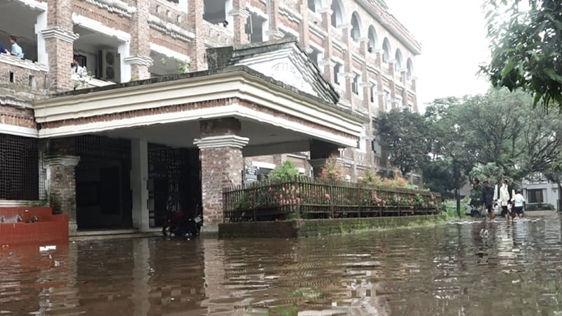 নোয়াখালীতে দেশের সর্বোচ্চ বৃষ্টি, জলাবদ্ধতায় জনদুর্ভোগ
