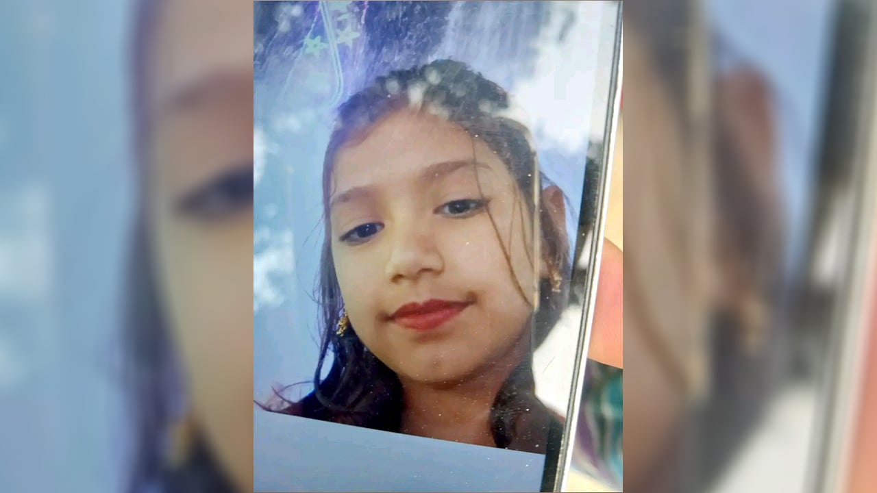 স্কুলের সামনেই নিথর হলো ছোট্ট নুহা