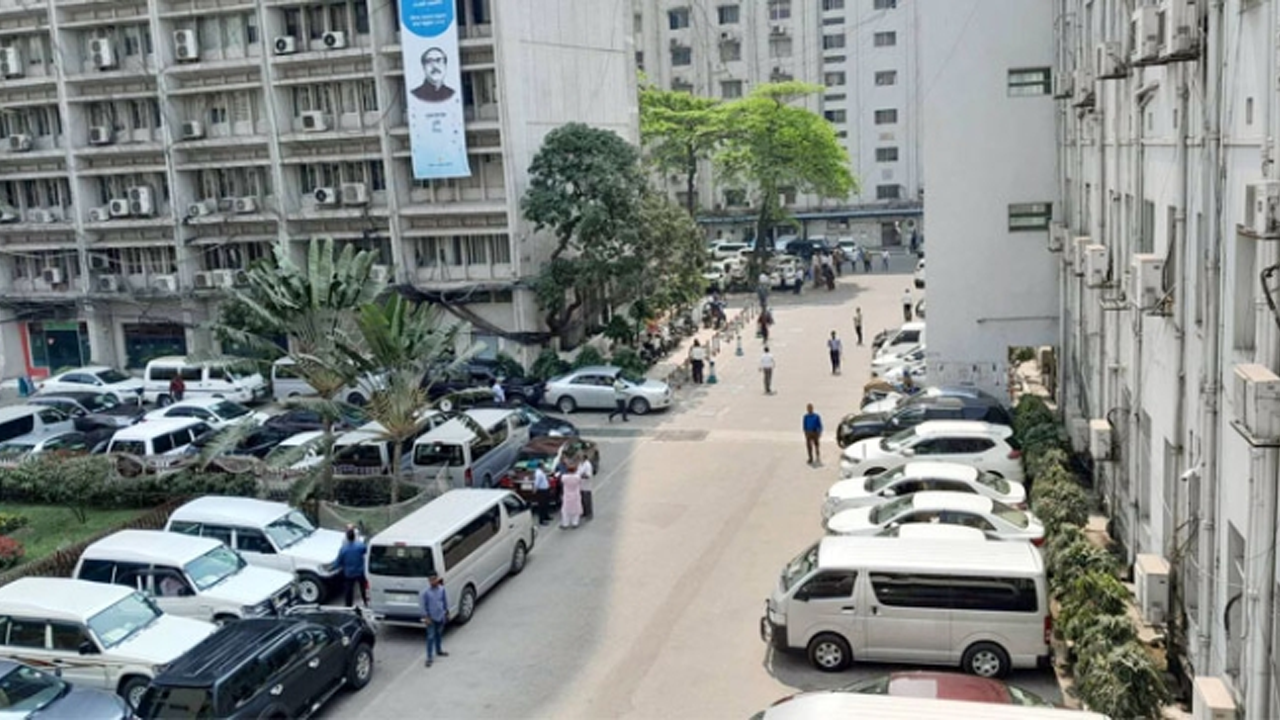 পবিত্র রমজান উপলক্ষে নতুন সময়সূচিতে অফিস-আদালত-ব্যাংক