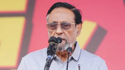 ‘সরকারি অফিসগুলো এখন বিএনপির অফিস, সেখান থেকে তারা টেন্ডার নিয়ন্ত্রণ করে’