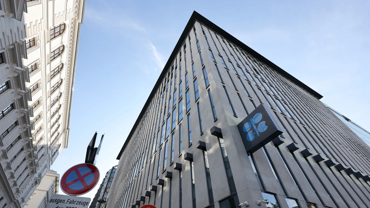 ওপেকে সংকট পরিস্থিতি, ভিয়েনায় বৈঠকে বাড়ছে অনিশ্চয়তা