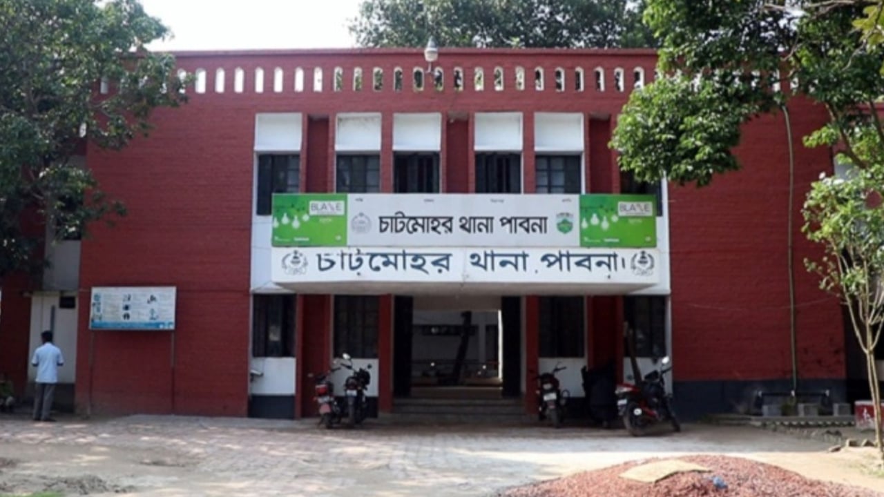 চাটমোহরে প্রিজাইডিং অফিসারসহ ৩ জনকে প্রত্যাহার