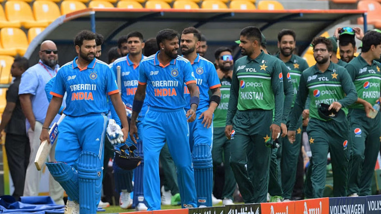 জার্সিতে পাকিস্তানের নাম লিখতে বাধ্য হচ্ছে ভারত!
