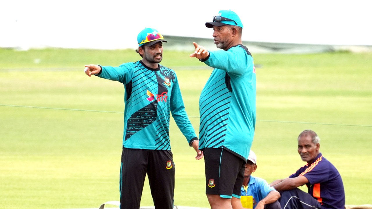 দ্বিতীয় টেস্টের আগে ফিল সিমন্সের যত কথা