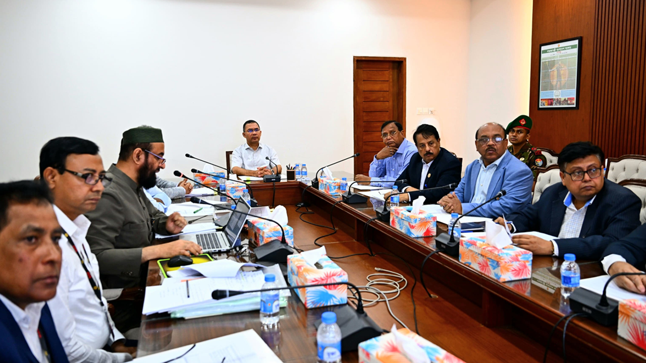 ঢাকার চারপাশে নদীদূষণ রোধ ও নৌপথ সচলের সিদ্ধান্ত
