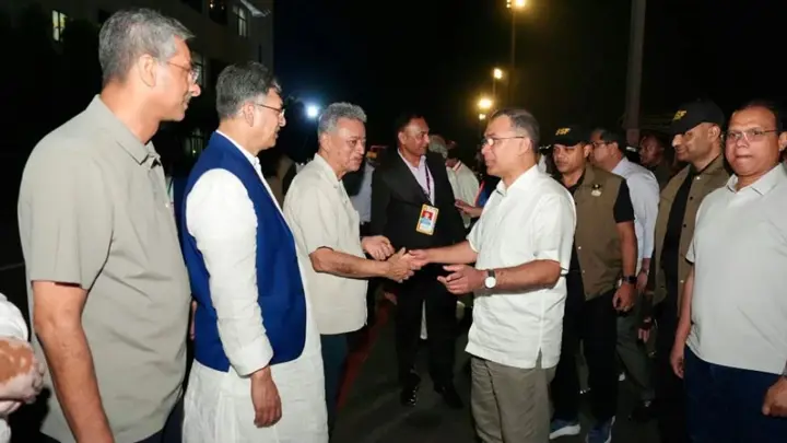 পূজামণ্ডপ পরিদর্শনে চট্টগ্রামে পৌঁছেছেন প্রধানমন্ত্রী
