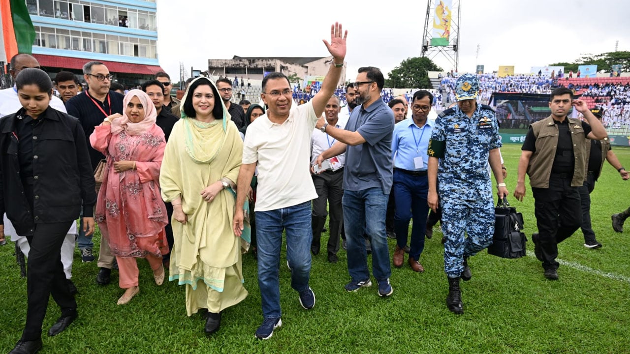 সিলেটে প্রধানমন্ত্রীর সফর বৃষ্টিতে ছন্দ পতন, তবে সব প্রোগ্রাম সফল