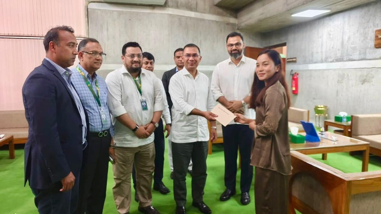 ঋতুপর্ণা চাকমাকে বাড়ি নির্মাণে প্রধানমন্ত্রীর অনুদান
