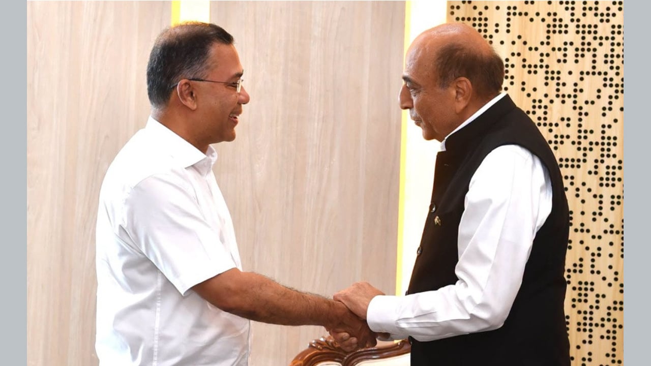 প্রধানমন্ত্রীর সঙ্গে ভারতীয় হাইকমিশনারের সাক্ষাৎ