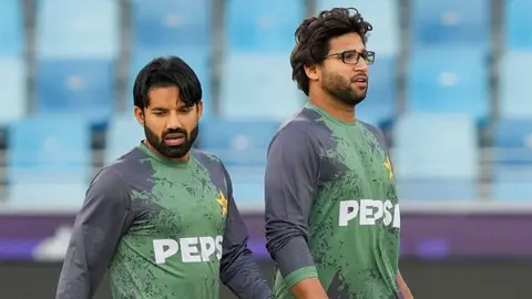 নিষেধাজ্ঞার শঙ্কায় ইমাম, শাস্তির মুখে রিজওয়ানও