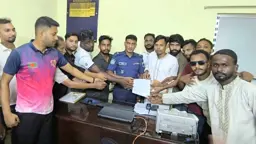 আমির হামজার মাহফিল ঘিরে থানায় ছাত্রদলের স্মারকলিপি