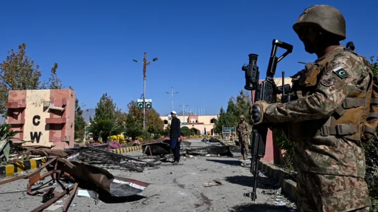 পাক-আফগান সীমান্তে তীব্র গোলাগুলি, উত্তেজনা চরমে