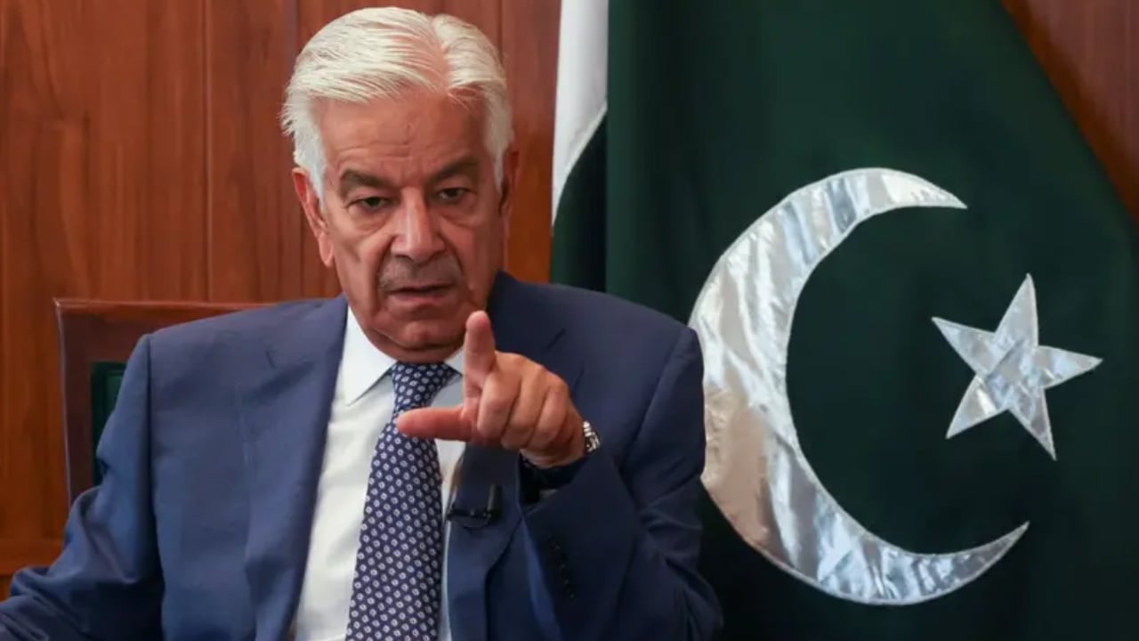 আফগানিস্তানের বিরুদ্ধে ‘প্রকাশ্য যুদ্ধ’ ঘোষণা পাকিস্তানের