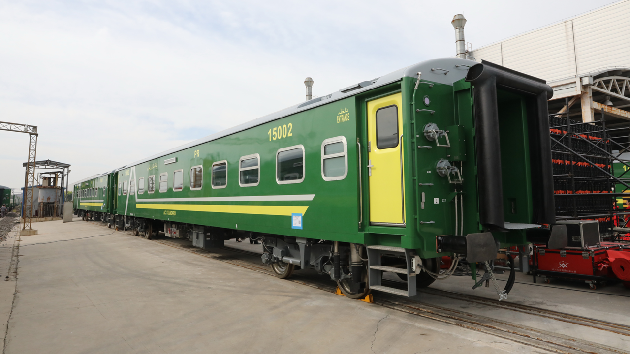 পাকিস্তান থেকে মালবাহী ওয়াগন ও বগি কেনার আগ্রহী বাংলাদেশ