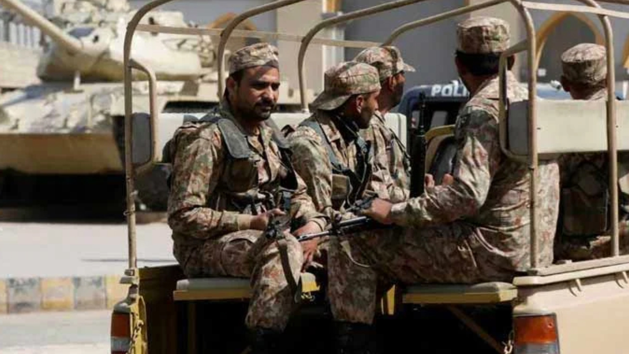 পাকিস্তানে সেনা অভিযানে ভারতীয় মদতপুষ্ট ৮ সন্ত্রাসী নিহত