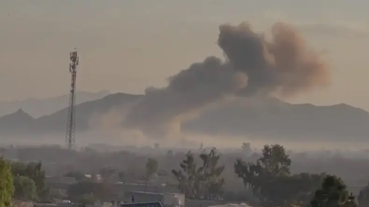 পাকিস্তানে সন্ত্রাসী হামলায় ৪ সেনা নিহত