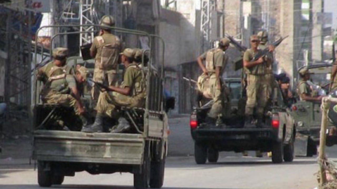 পাকিস্তানে সেনা অভিযানে ‘ভারতের মদদপুষ্ট’ ২২ সন্ত্রাসী নিহত