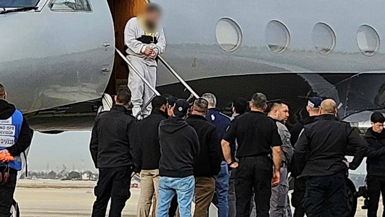 যুক্তরাষ্ট্র থেকে ব্যক্তিগত বিমানে ফিলিস্তিনিদের বিতাড়ন ট্রাম্পের