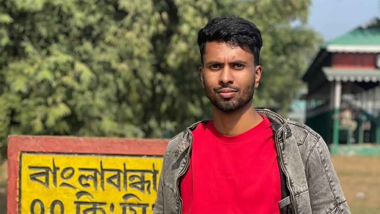 জাইমাকে নিয়ে আপত্তিকর ছবি পোস্ট, যুবক আটক