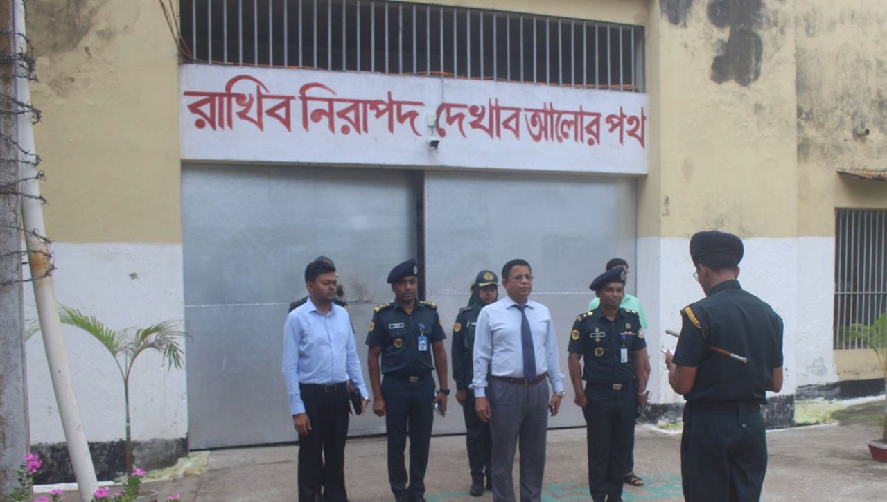 এসিআর পরিবর্তনের অভিযোগে পটুয়াখালীর ৬ ভূমি কর্মকর্তার শাস্তি