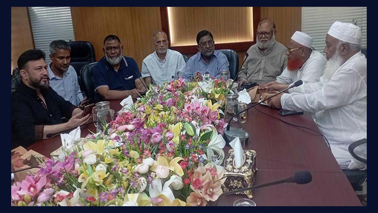 পেট্রল পাম্প ও ট্যাঙ্কলরি মালিকদের কর্মবিরতি স্থগিত
