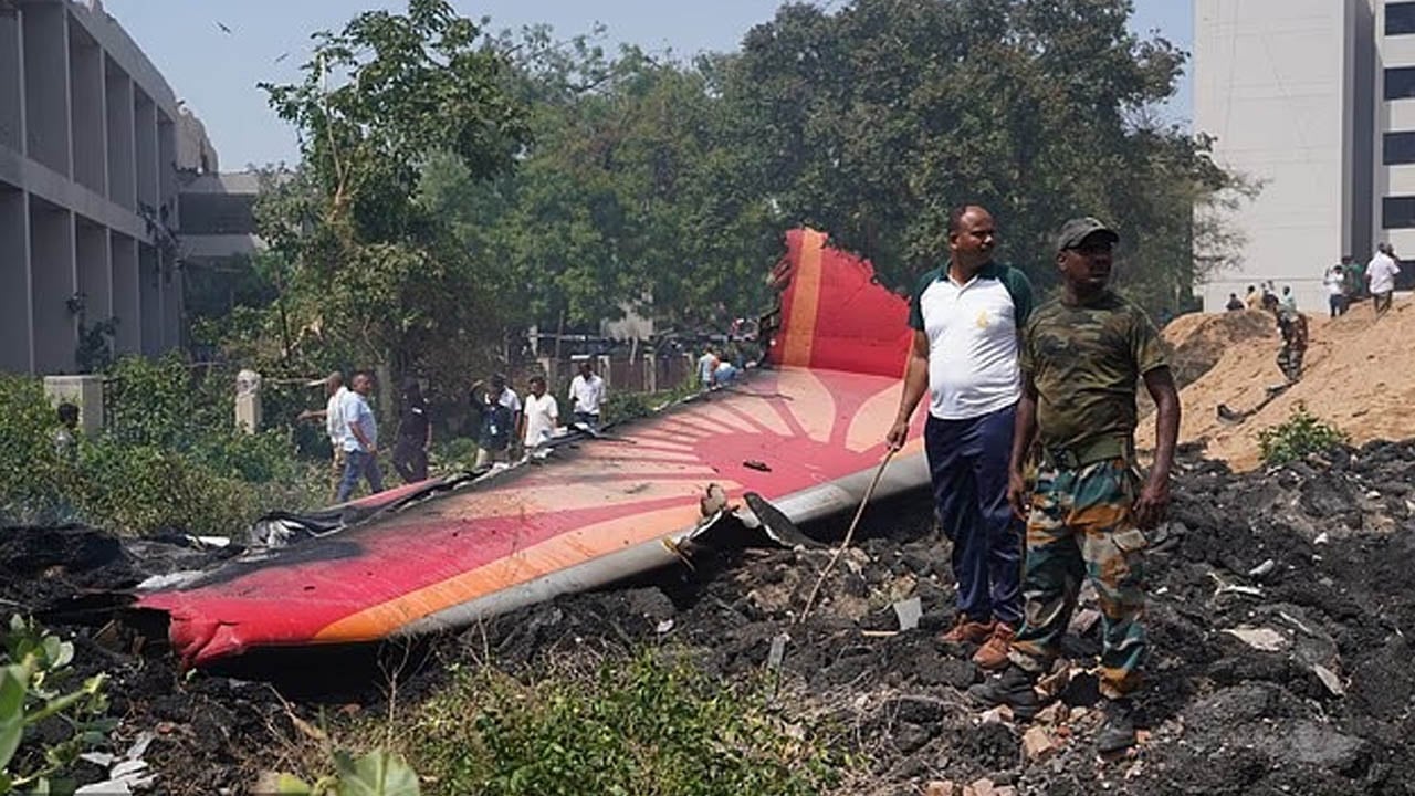Plane crashed 011