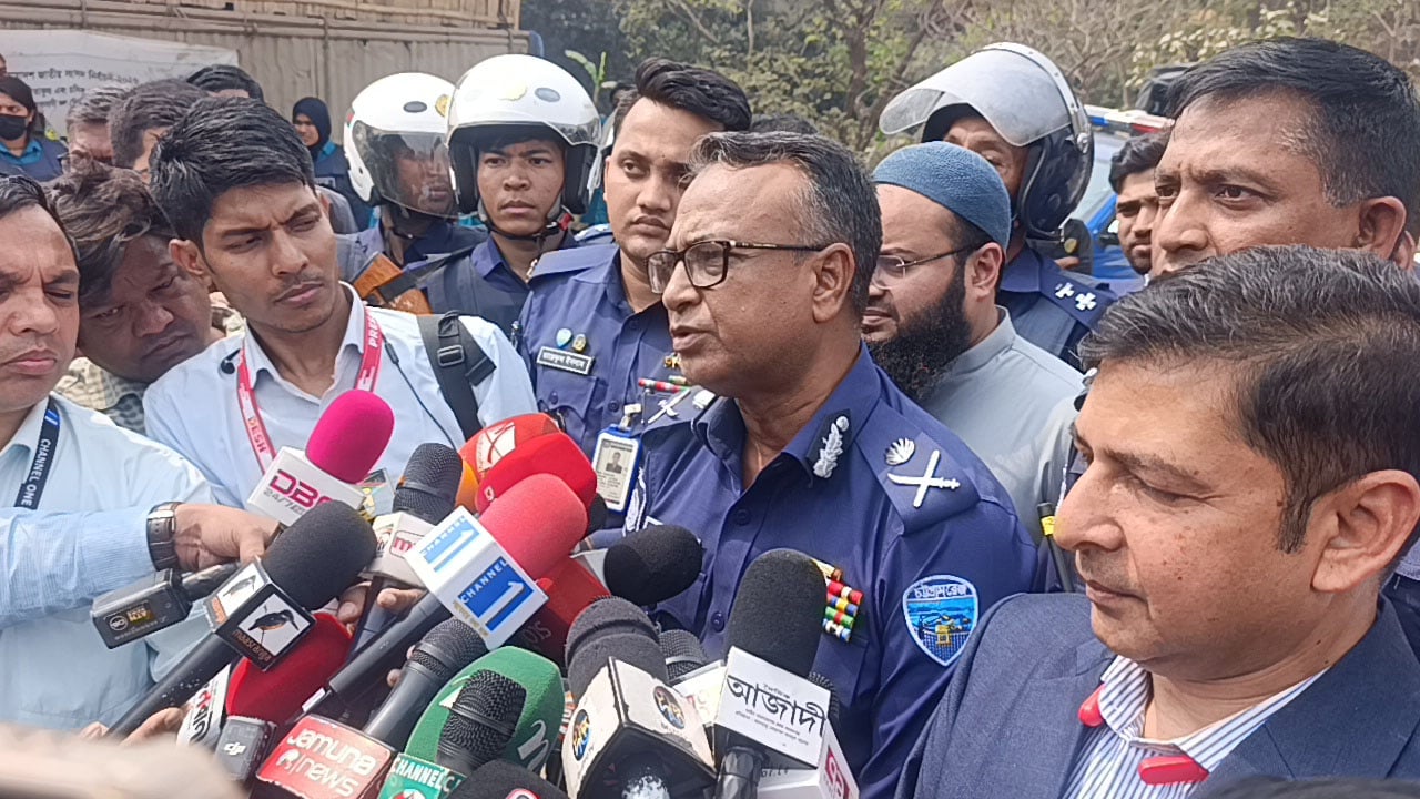 নিরাপত্তার জন্য কামান দেওয়া লাগলে কামান দেব: রেঞ্জ ডিআইজি