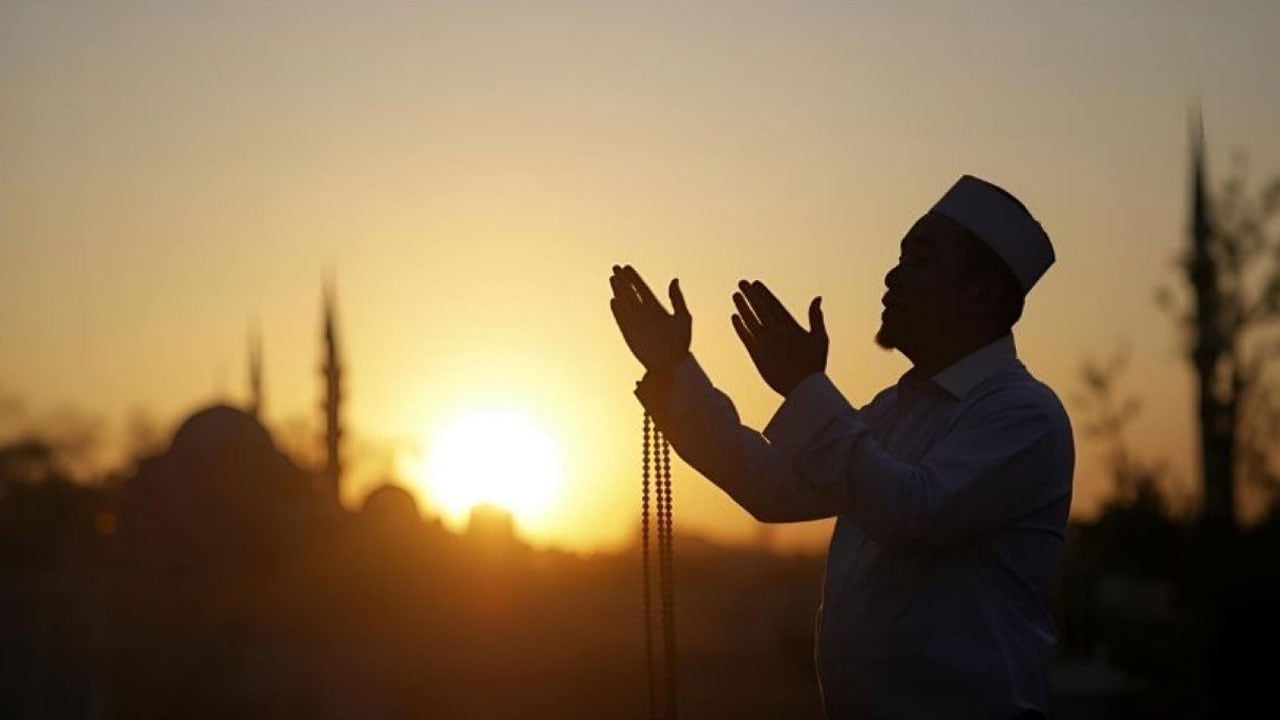 তৃতীয় তারাবি: প্রকৃত সফলতা জান্নাতে প্রবেশ করতে পারা