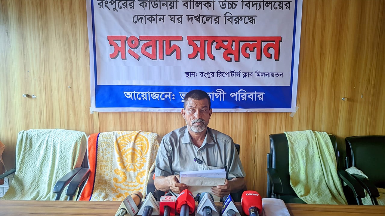দোকান দখল করে বিক্রি করেন বিএনপি নেতারা, সেনা ক্যাম্পে অভিযোগ