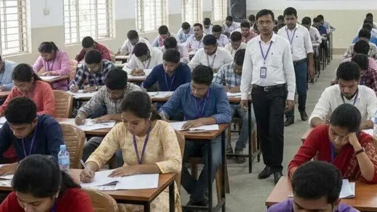 রাষ্ট্রীয় শোকের মধ্যে প্রাথমিকে নিয়োগ পরীক্ষা, যা জানাল অধিদপ্তর