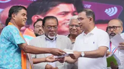 যারা একদফা-একদফা করে, তাদের কি কোনো কার্ড আছে