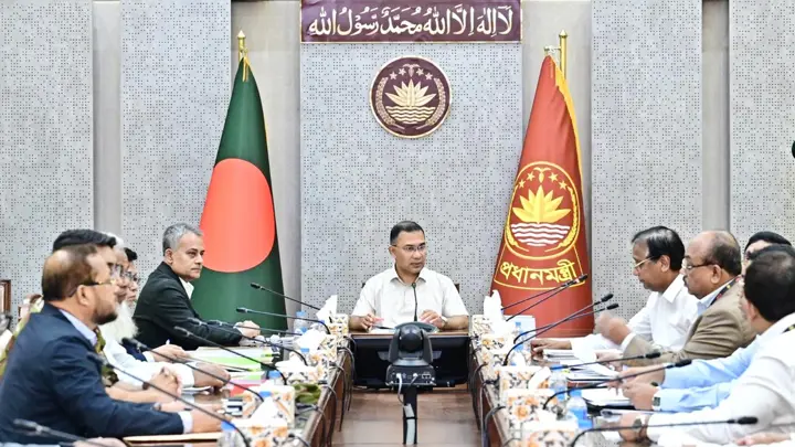 যানজট নিরসনে বৃত্তাকার সড়ক নির্মাণকাজ দ্রুত করার নির্দেশ প্রধানমন্ত্রীর