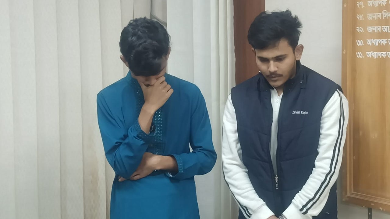 জাবিতে প্রক্সি দিতে আসা ঢাবি শিক্ষার্থীসহ দুইজনকে কারাদণ্ড