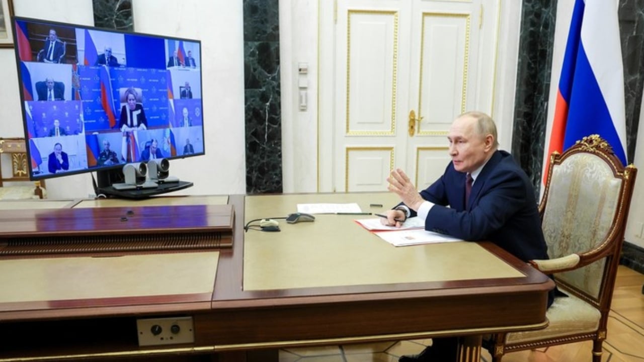 ট্রাম্পের ‘শান্তি বোর্ডে’ ১০০ কোটি ডলার অনুদানের প্রস্তাব পুতিনের