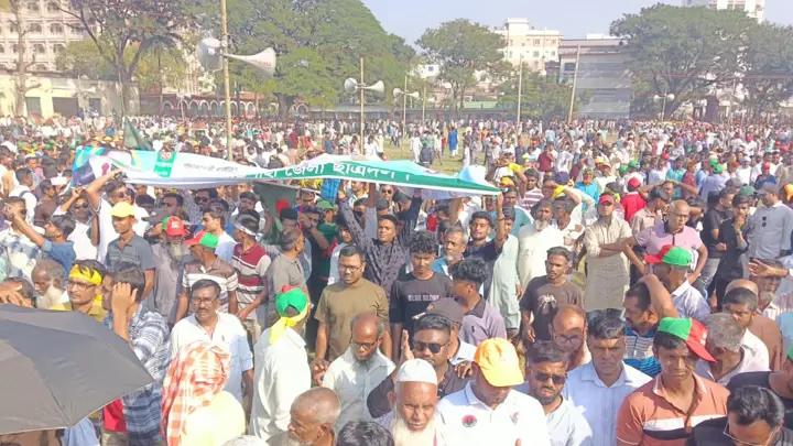 প্রধানমন্ত্রীর জনসভার আগেই কানায় কানায় পূর্ণ রাজশাহীর মাদ্রাসা মাঠ