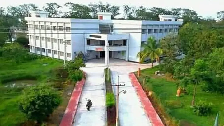 ৭৮ পদ, শিক্ষক মাত্র ২১