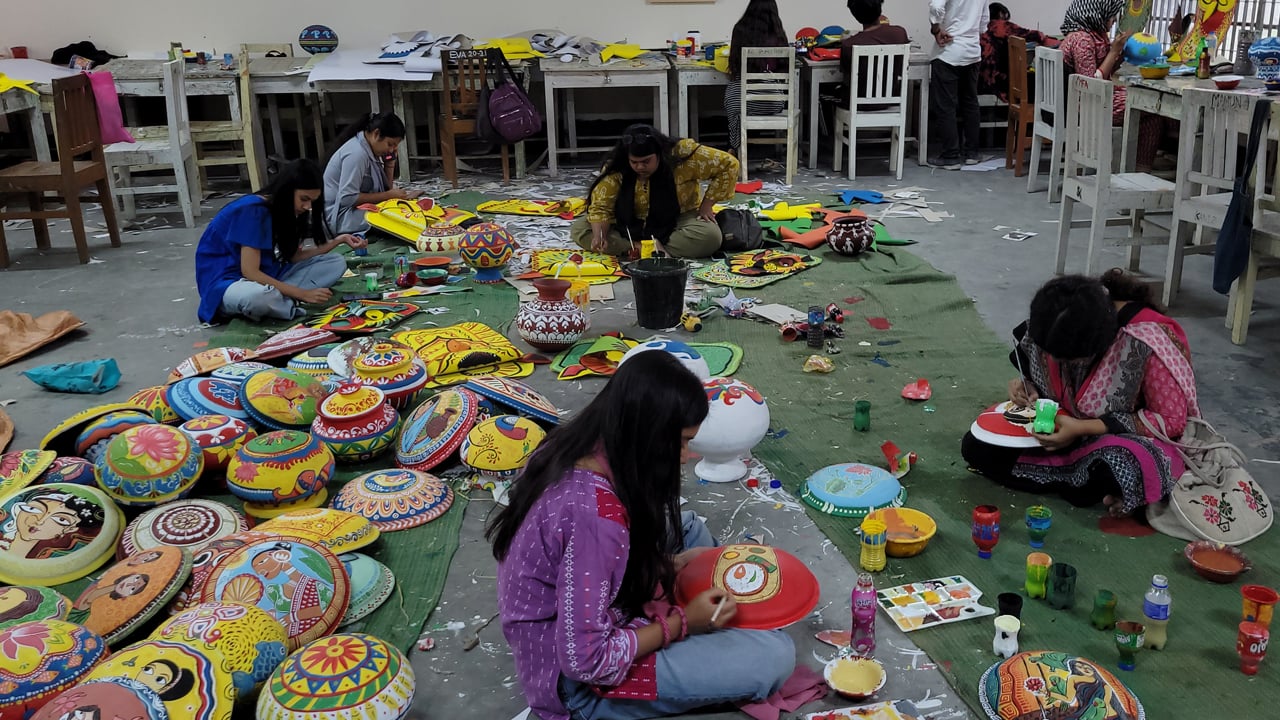 নববর্ষকে বরণ করতে প্রস্তুত রাজশাহী বিশ্ববিদ্যালয়