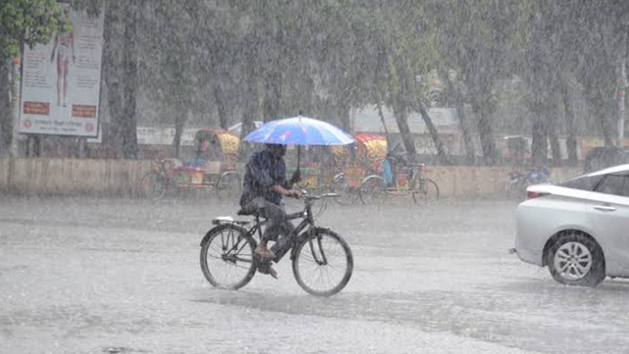 রাজধানীসহ দেশজুড়ে দুইদিন বৃষ্টি থাকবে: আবহাওয়া অধিদপ্তর